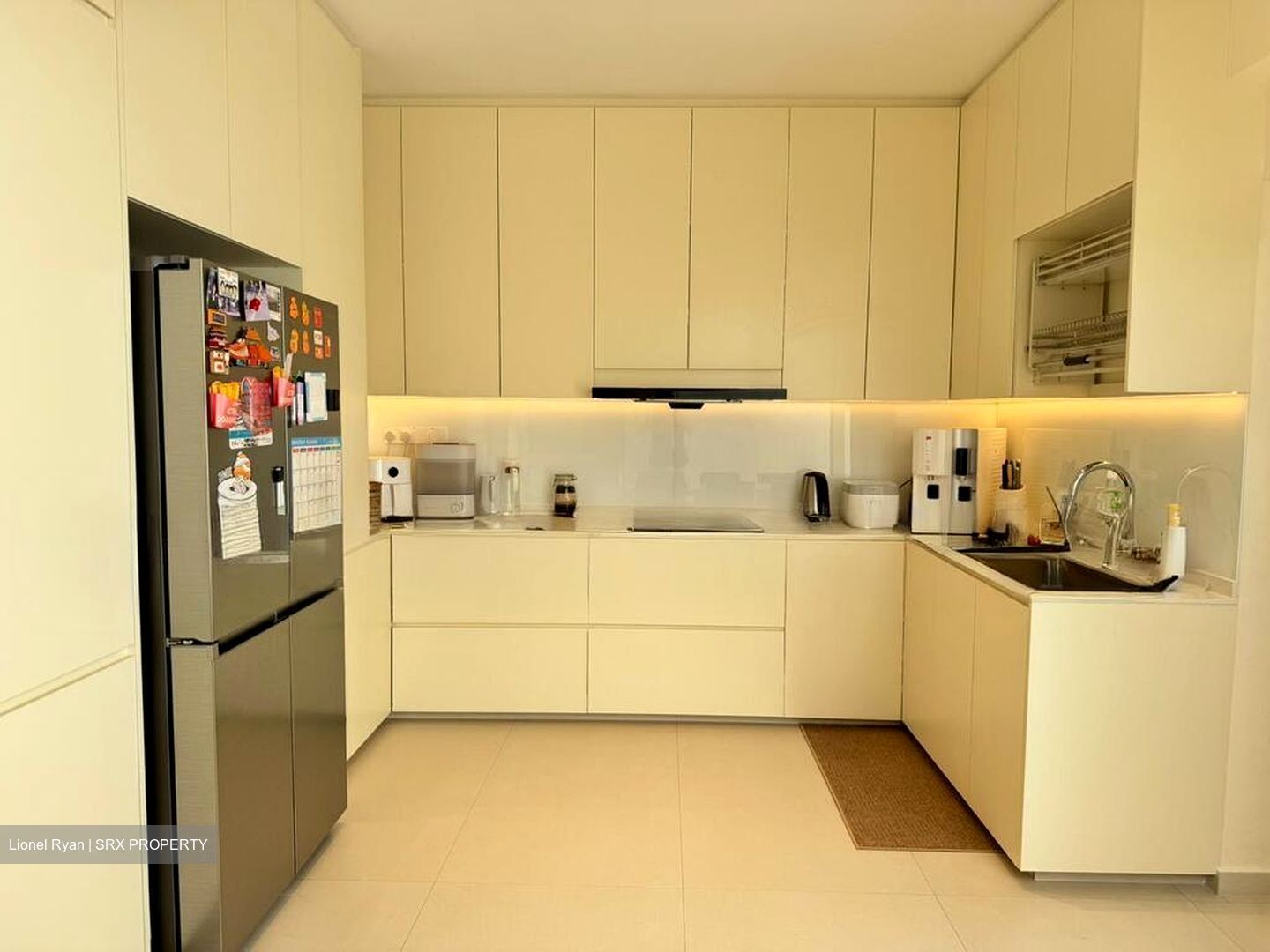 Zephyr Park (D16), Terrace #496389981